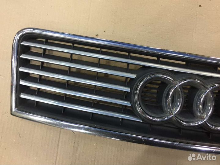 Решетка радиатора на Audi A6 (C5)