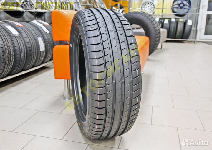 Triangle EffeXSport TH202 235/45 R17