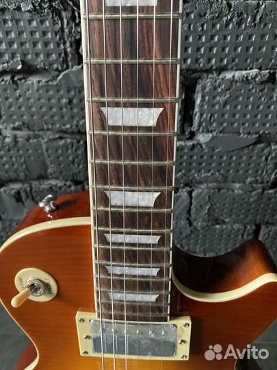 Электрогитара Gibson Les Paul Standard replica