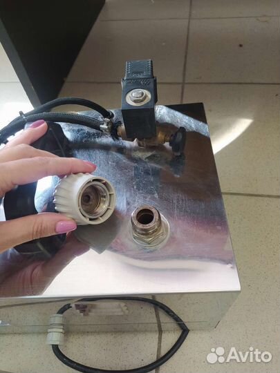 Утюг с парогенератором промышленный