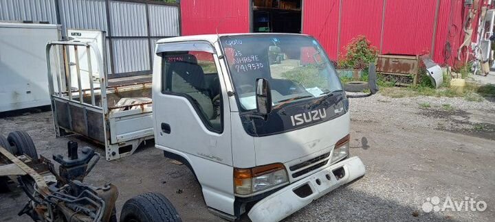 Кабина Isuzu Elf NHR69E 4JG2 1995
