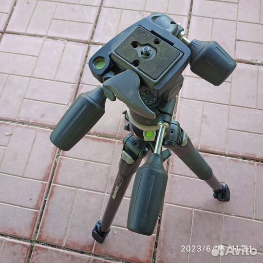 Штатив Manfrotto 055xprob + головка 804RC2