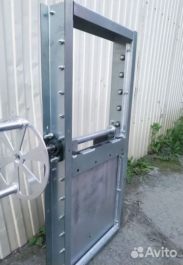 Шиберная заслонка с ручным приводом