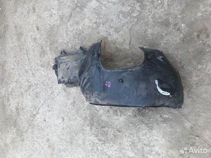 Подкрылок прав. перед. BMW 318i touring