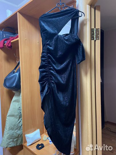 Платье вечернее