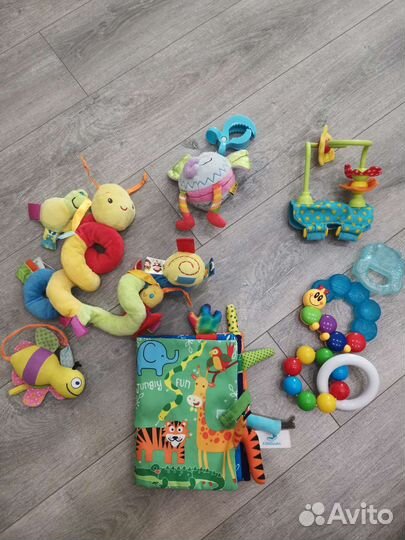 Развивающие игрушки пакетом от 0 до 6 мес