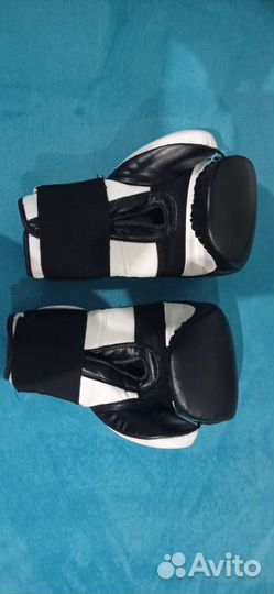 Боксерские перчатки cIlnch