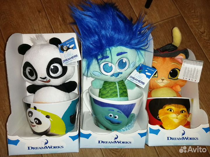 Игрушка с бокалом