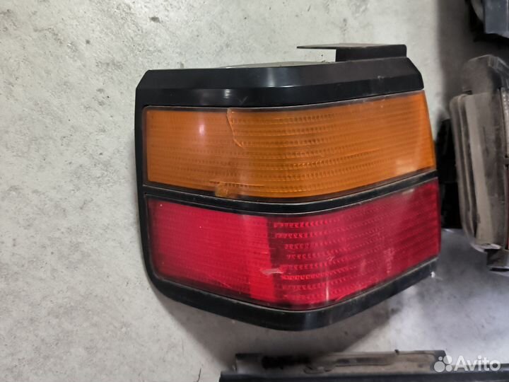 Фары задние на Passat b3