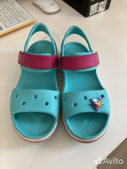 Сандалии crocs j2