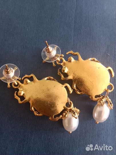 Серьги в стиле Alexander McQueen. Жуки и сердце