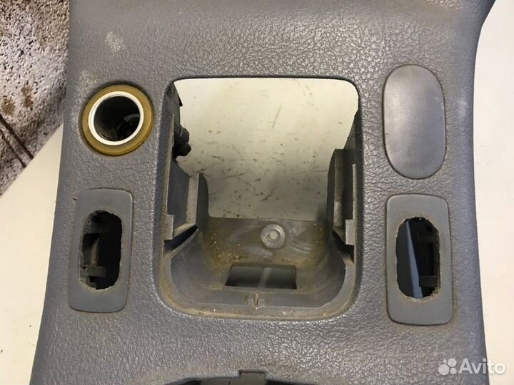 Центральная консоль Renault Clio LB03 K7JA700R