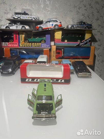 Модели автомобилей СССР 1 43 Волга 2402