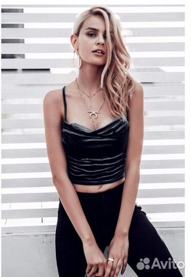 Бархатный топ Simplee