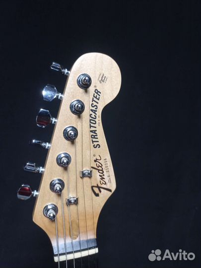 Fender Stratocaster новый с чехлом