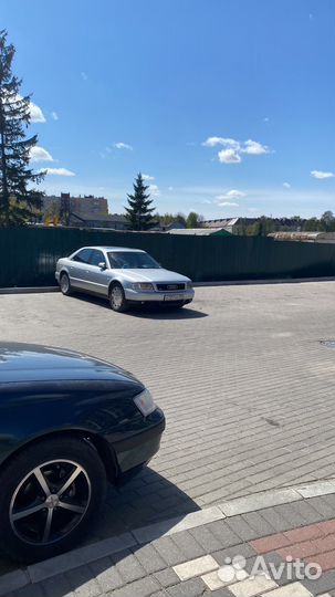 Audi A8 2.5 AT, 1998, 233 000 км