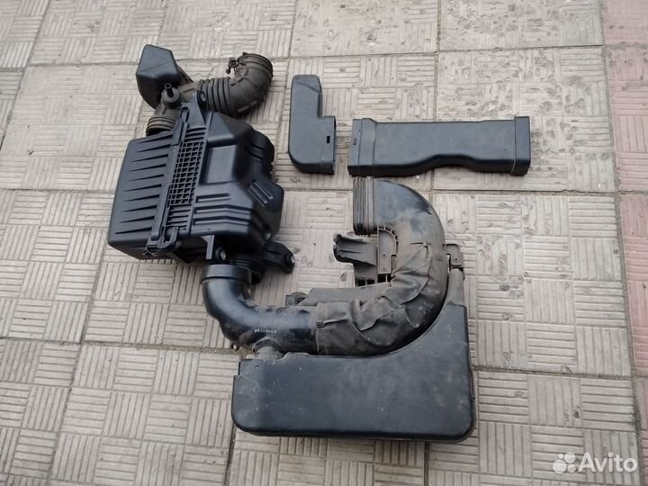 Kia Rio 3 корпус воздушного фильтра