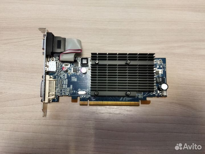 Видеокарты (Radeon HD 6670, HD 4350)