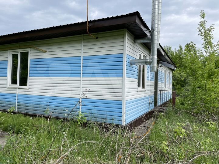 Здание 207 м² с земельным участком 48 соток