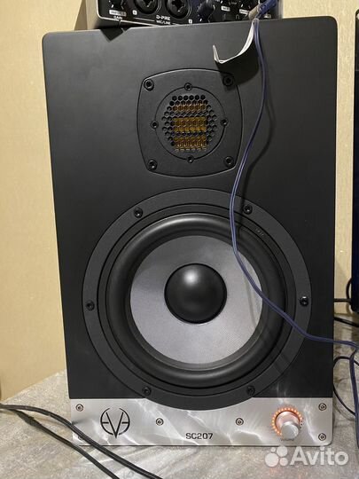 Студийные мониторы EVE Audio SC207
