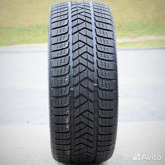 Pirelli Winter Sottozero 3 285/30 R21 100W