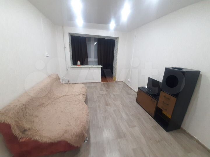 Комната 18 м² в 4-к., 2/5 эт.