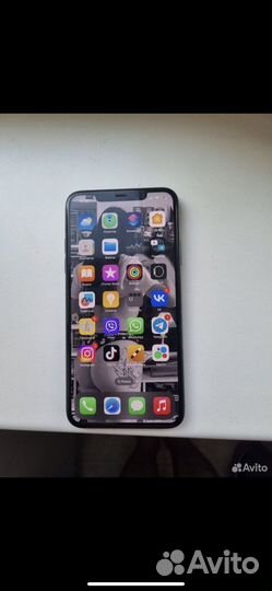 iPhone 11 pro max 64 гб зеленый