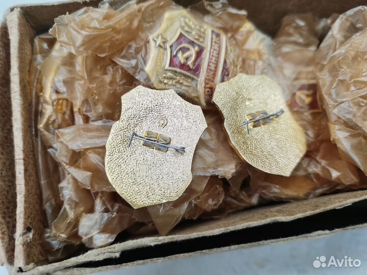 Значок Дружинник СССР серп и молот новые