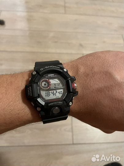 Продаю часы