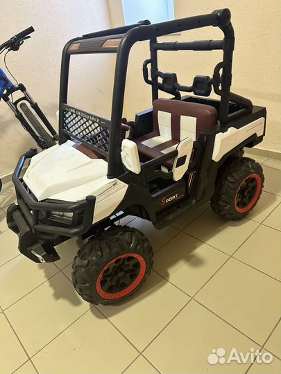 Внедорожник электромобиль на радио управлении