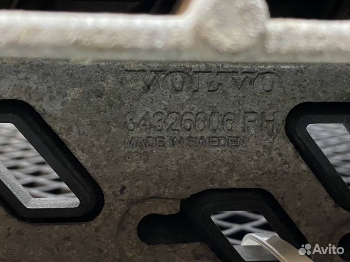 Ступень правая Volvo FH5 23787100