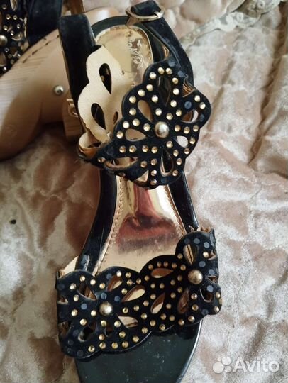 Босоножки на платформе 36