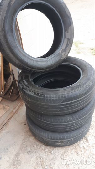 Yokohama BluEarth AE50 215/65 R17