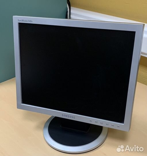 Монитор Samsung 15