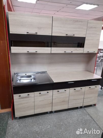 Кухонный гарнитур 2 метра. Новый. В наличии