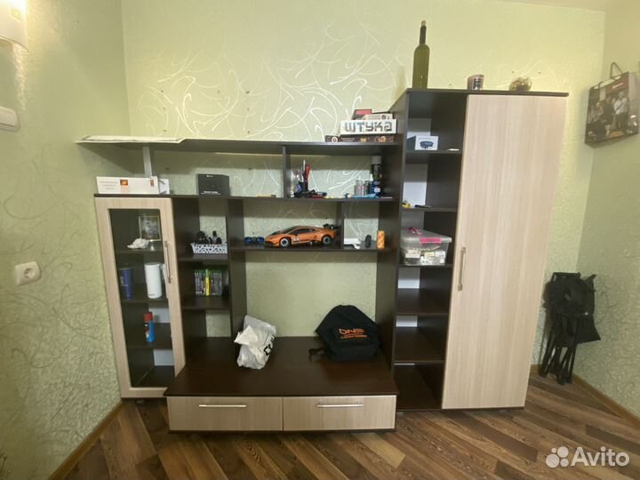 Стенка в гостиную