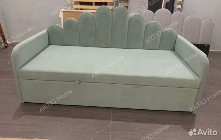 Детский мягкий диван