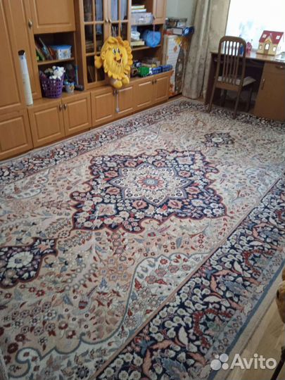 Ковер шерстяной