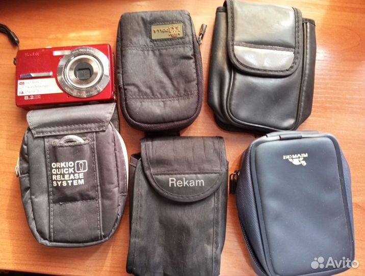 Чехлы для фотоаппарата много