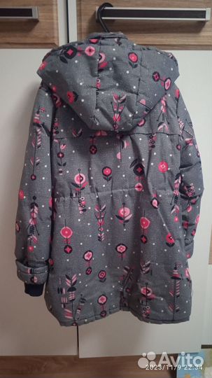 Куртка демисезонная для девочки 140