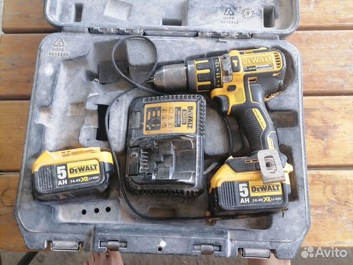 Шуруповерт dewalt dcd737