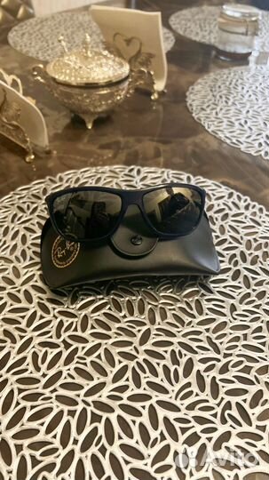 Солнцезащитные очки ray ban