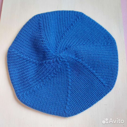 Берет женский из мериноса