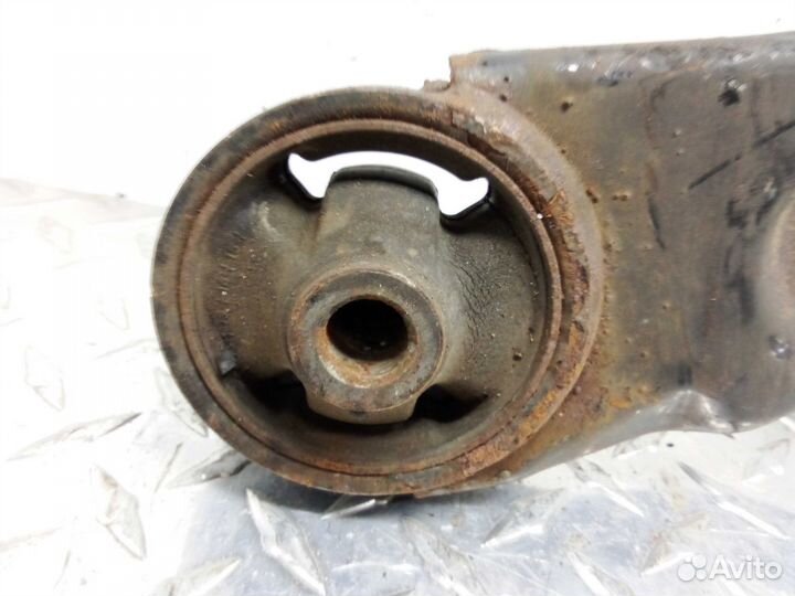 Рычаг передний левый нижний Hyundai Santa Fe 3 DM