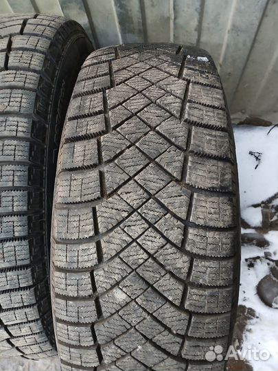 Pirelli Ice Zero 195/65 R15 95T