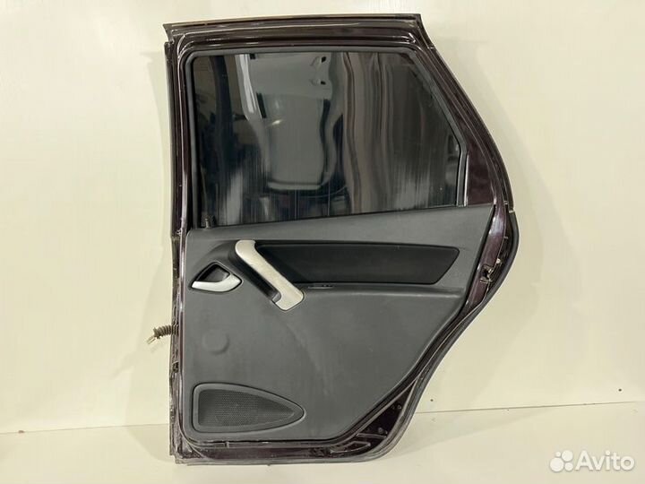 Дверь боковая правая LADA Granta седан 2018