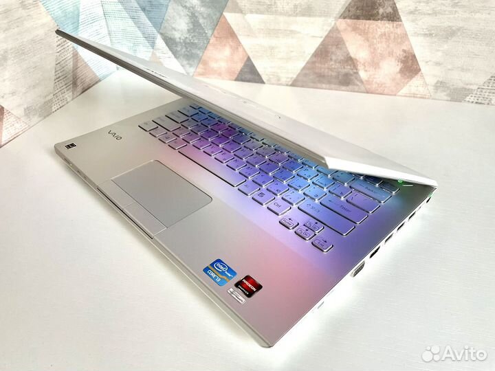 Ноутбук Sony Vaio/Core i3/8Гб озу