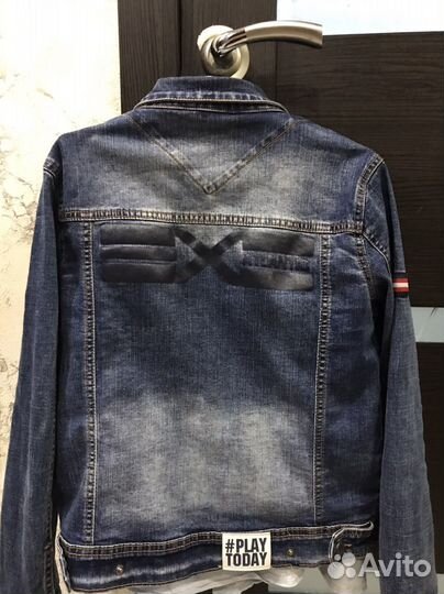 Джинсовая куртка