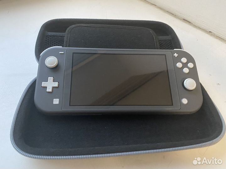 Новая Nintendo Switch Lite