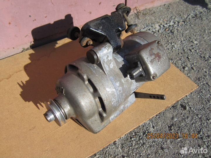 Двигатель для швейной машины